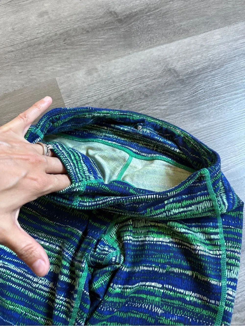 Athleta Retreat Chaturanga Tight XS Leggings Blue Green Gym Workout